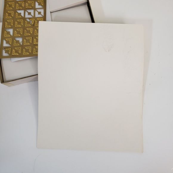 Vintage 60s Season's Greetings Christmas Stationery Set Embossed 24 Sheets Bells - Picture 3 of 11